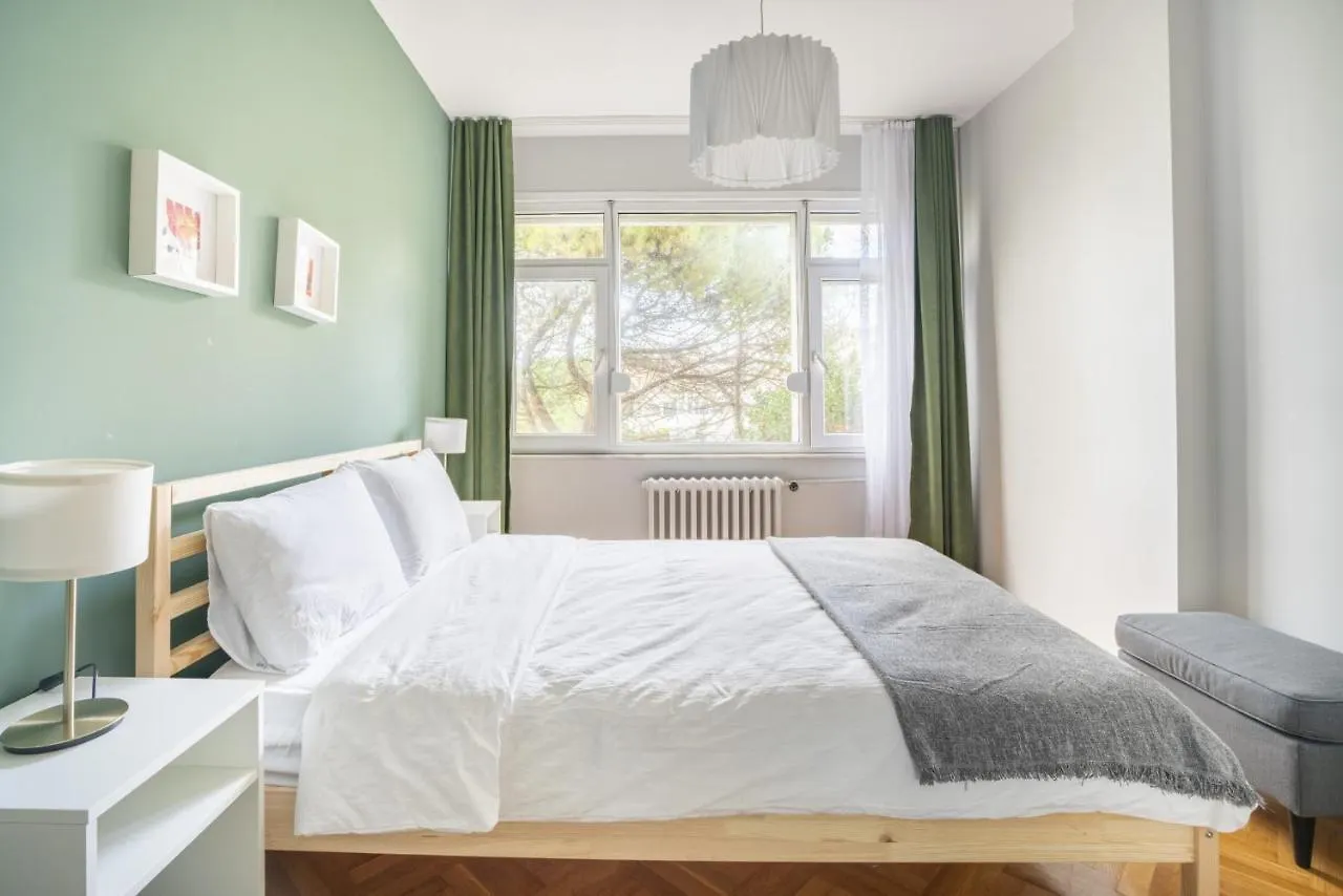 Spacious Flat Near Caddebostan Coast Apartment Istanbul