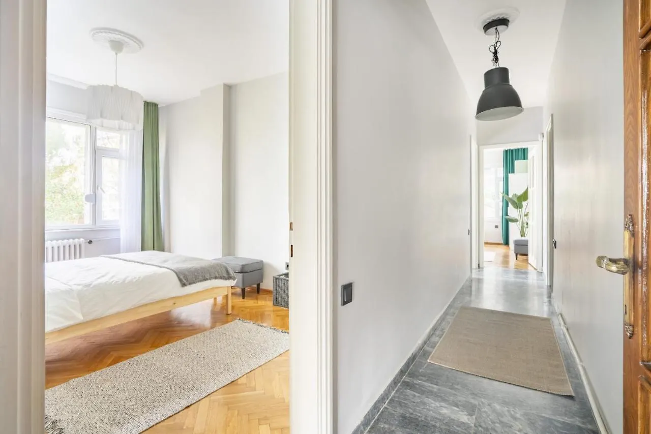 Spacious Flat Near Caddebostan Coast Apartment Istanbul